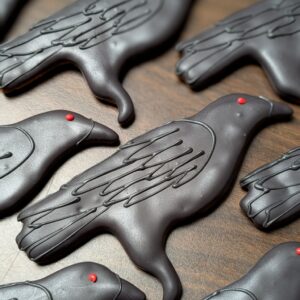 Halloween Singles - Raven